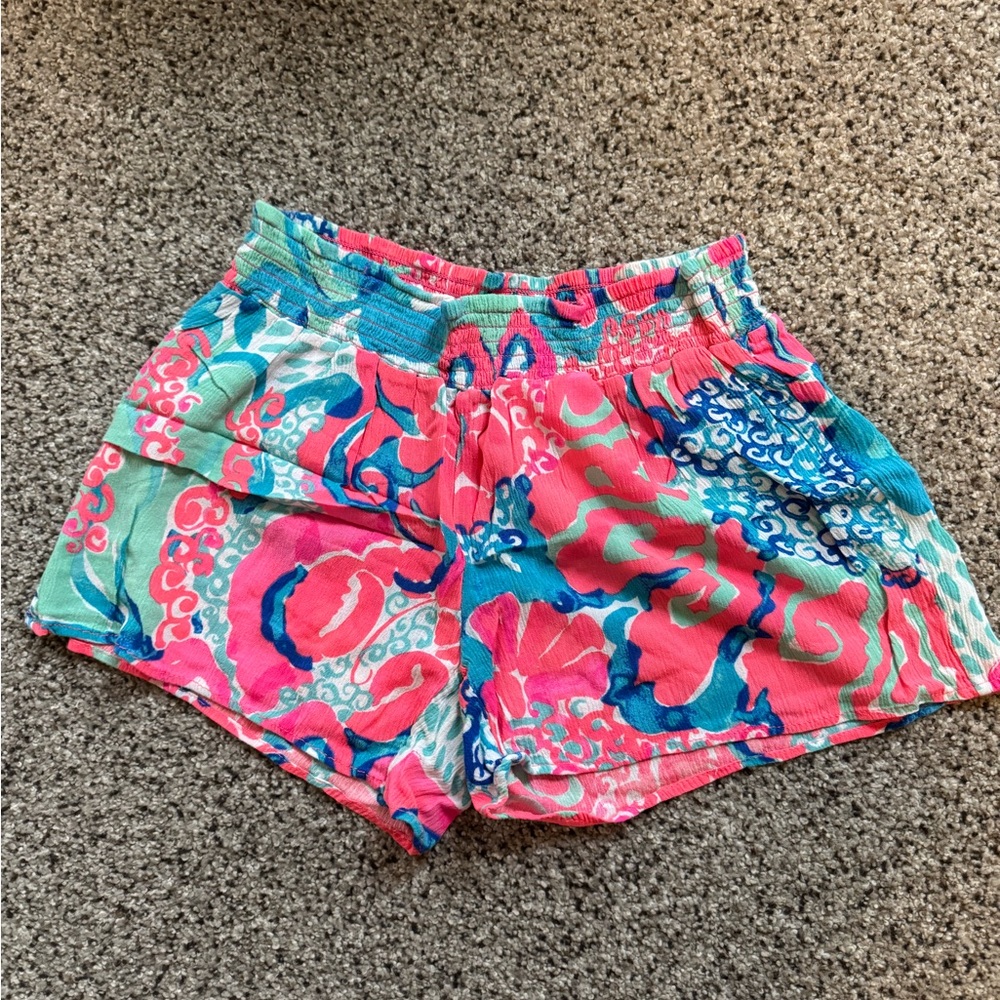 Lilly Pulitzer Kat Coral Reef Elastic Shorts Medium